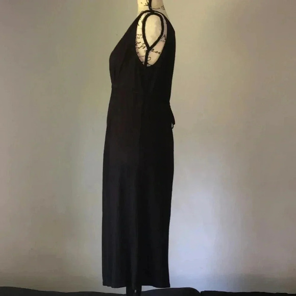 Old Navy Maternity Dress - Picture 4 of 7